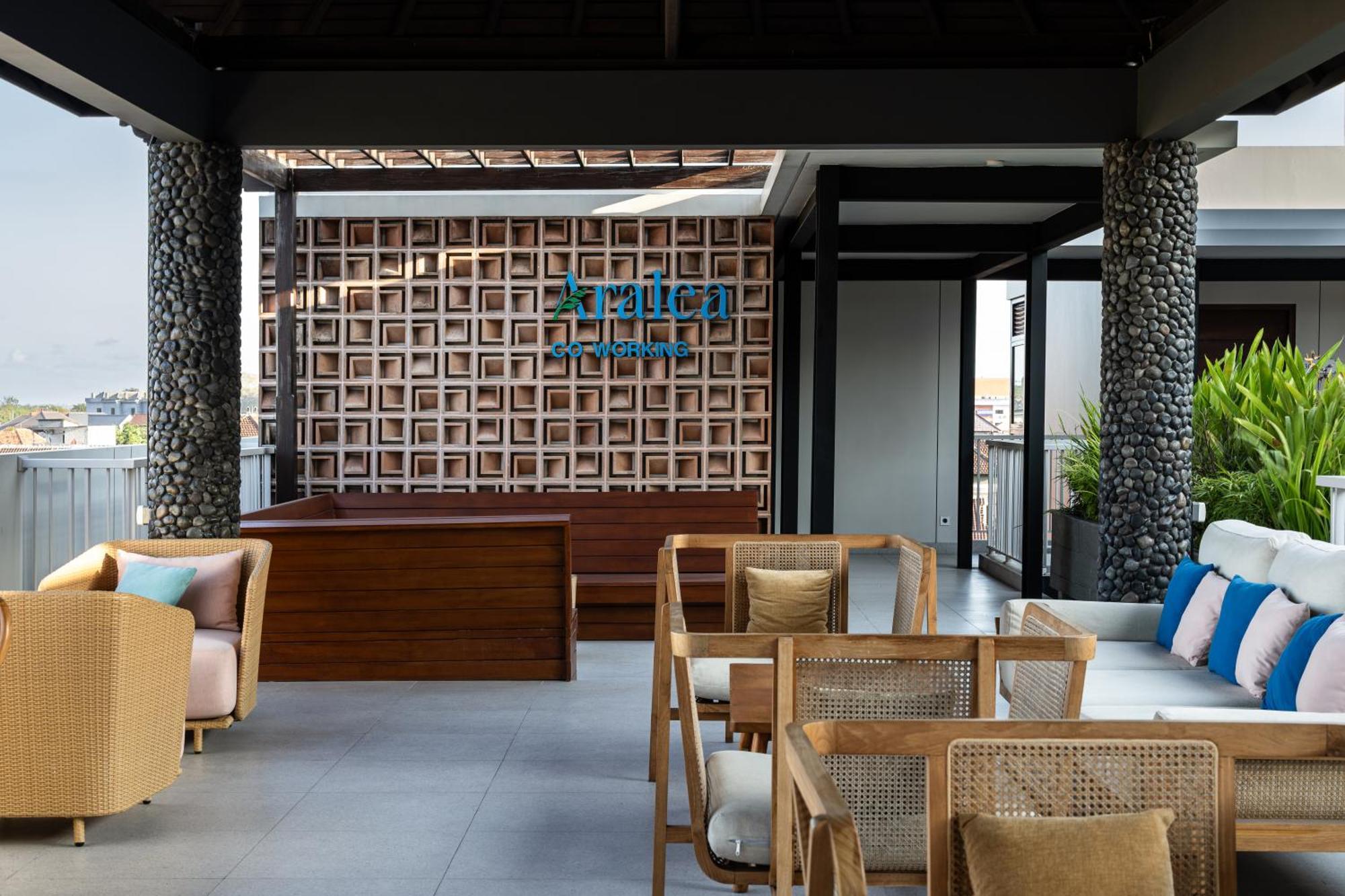Hotel Aralea Coliving Denpasar Esterno foto