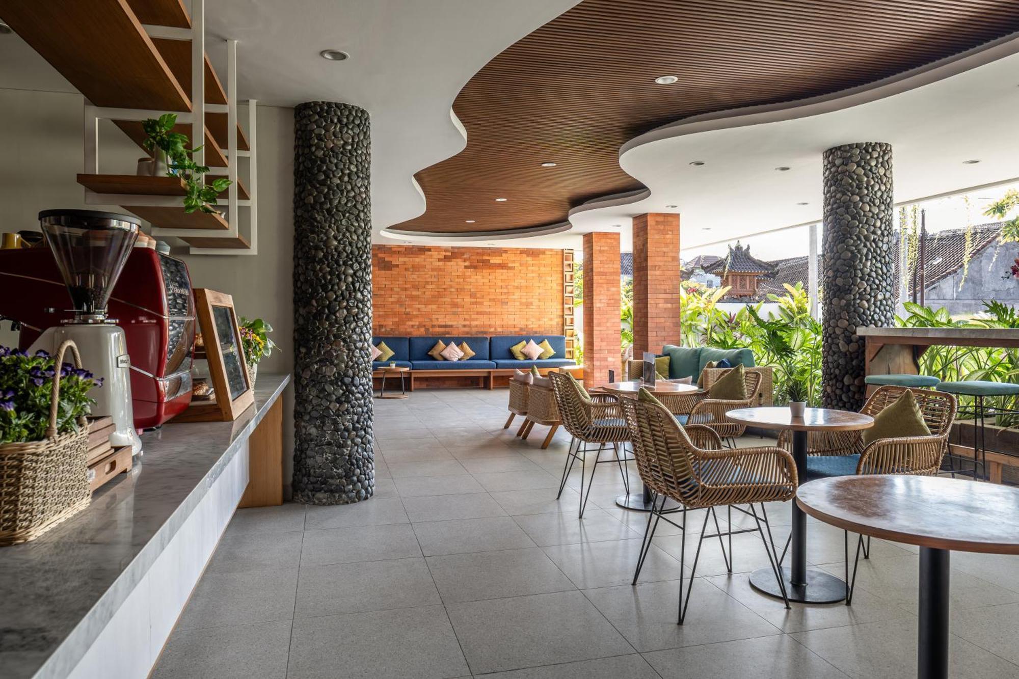 Hotel Aralea Coliving Denpasar Esterno foto