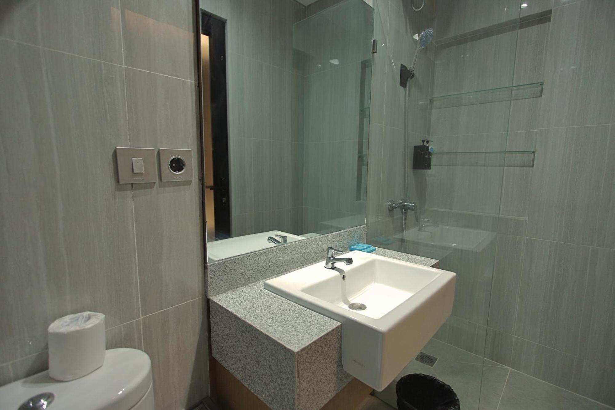 Hotel Aralea Coliving Denpasar Esterno foto